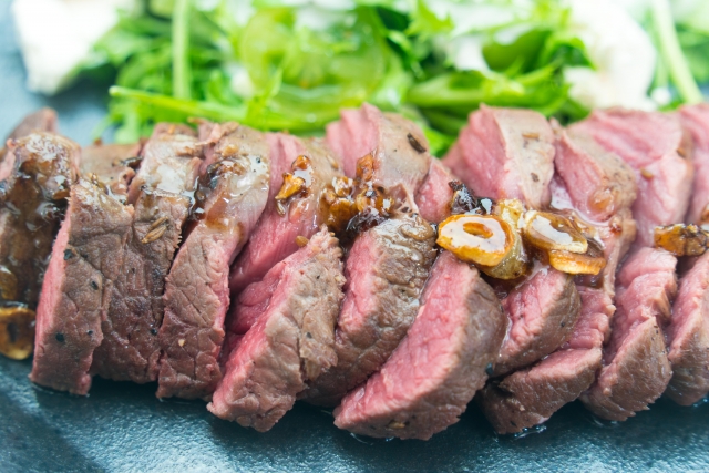 蝦夷鹿肉ステーキ